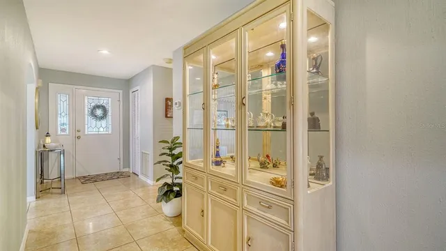 $6,000 | 4419 Oakley Greene, Unit 19, Sarasota, FL 34235