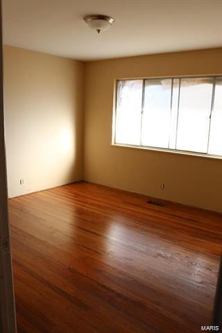 15256 Clayton Road Ballwin, MO 63011 - Photo 6 of 12 Gallery Image 6