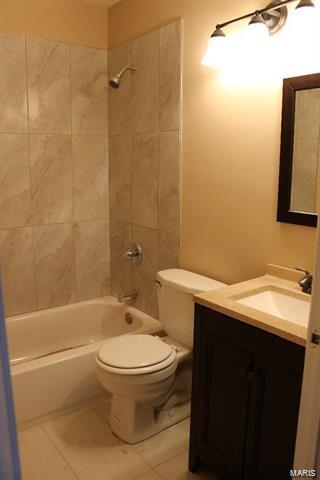 15256 Clayton Road Ballwin, MO 63011 - Photo 7 of 12 Gallery Image 7