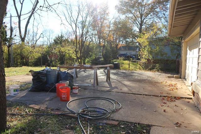 15256 Clayton Road Ballwin, MO 63011 - Photo 10 of 12 Gallery Image 10