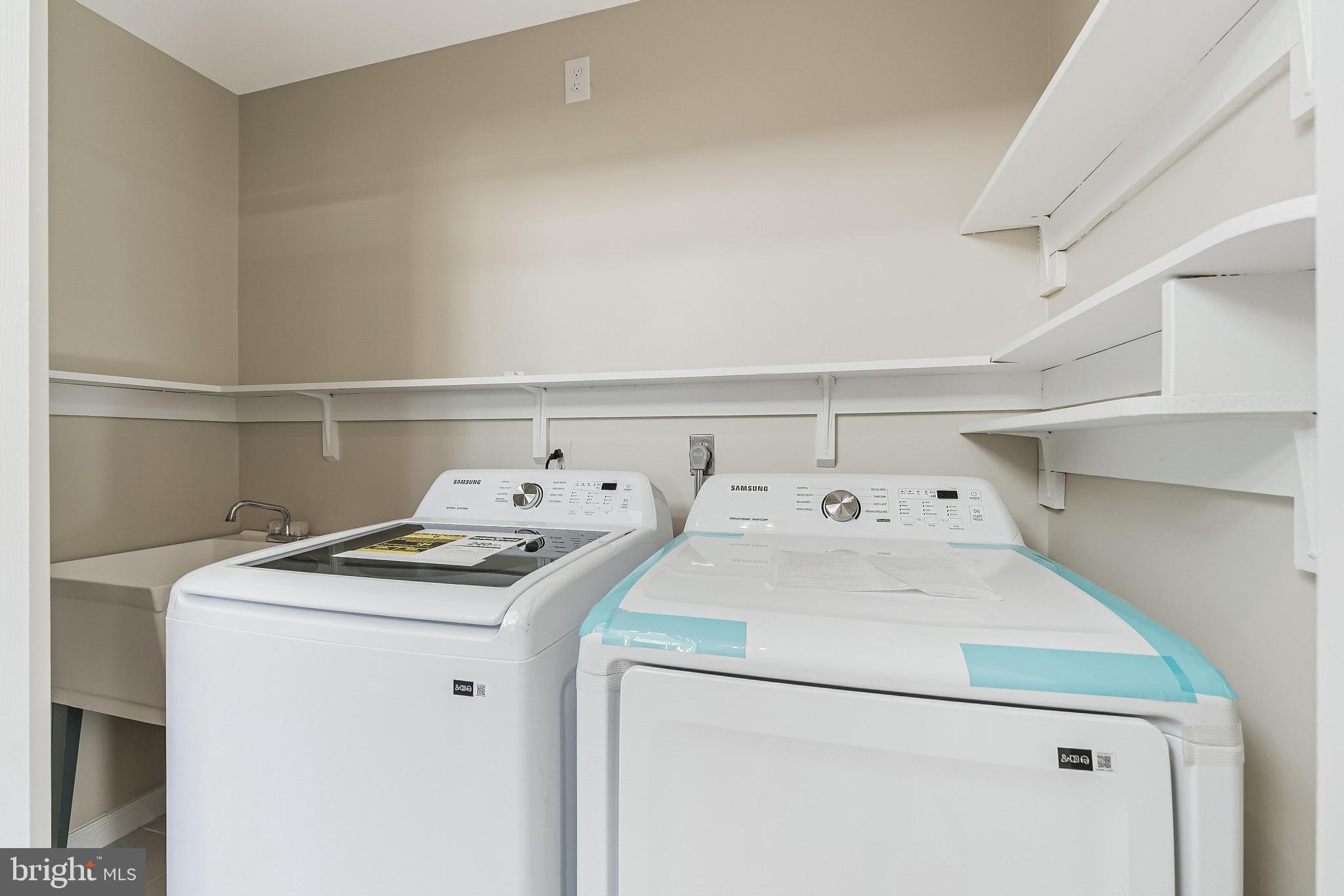 6891 Wilson Road Marshall, VA 20115 - Photo 51 of 118 Bright and functional laundry space.