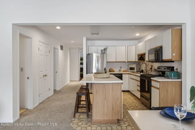 $599,000 | 2 Pond Park Road, Woodstock, NY 12498