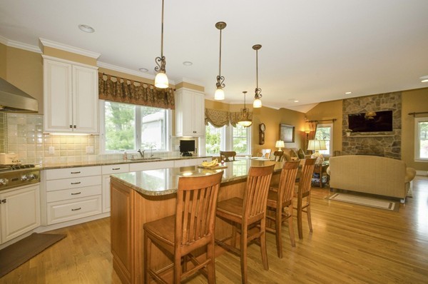 14 Littles Point Road Swampscott, MA 01907 - Photo 5 of 28 Gallery Image 5
