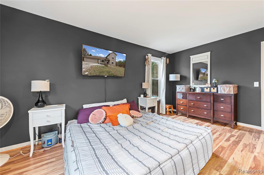 8095 Torrey Road Grand Blanc, MI 48439 - Photo 12 of 25 Gallery Image 12