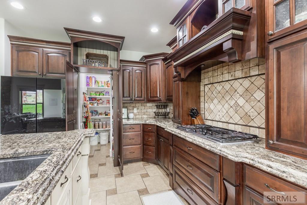6568 Middle Fork Road Idaho Falls, ID 83406 - Photo 13 of 52