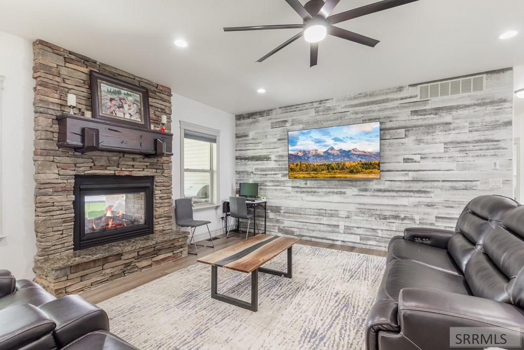 6568 Middle Fork Road Idaho Falls, ID 83406 - Photo 9 of 52