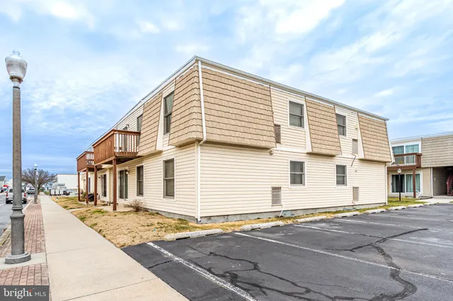 $295,000 | 424 Bayshore Drive, Unit 4101, Ocean City, MD 21842