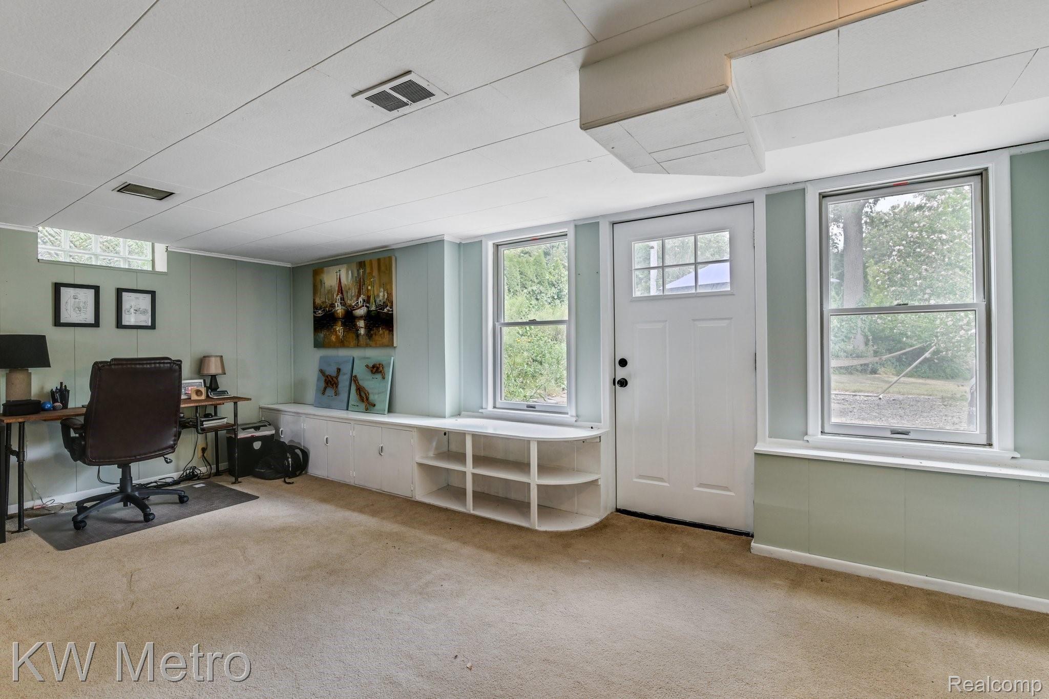 5621 Orion Road Rochester, MI 48306 - Photo 21 of 33 Bonus Room