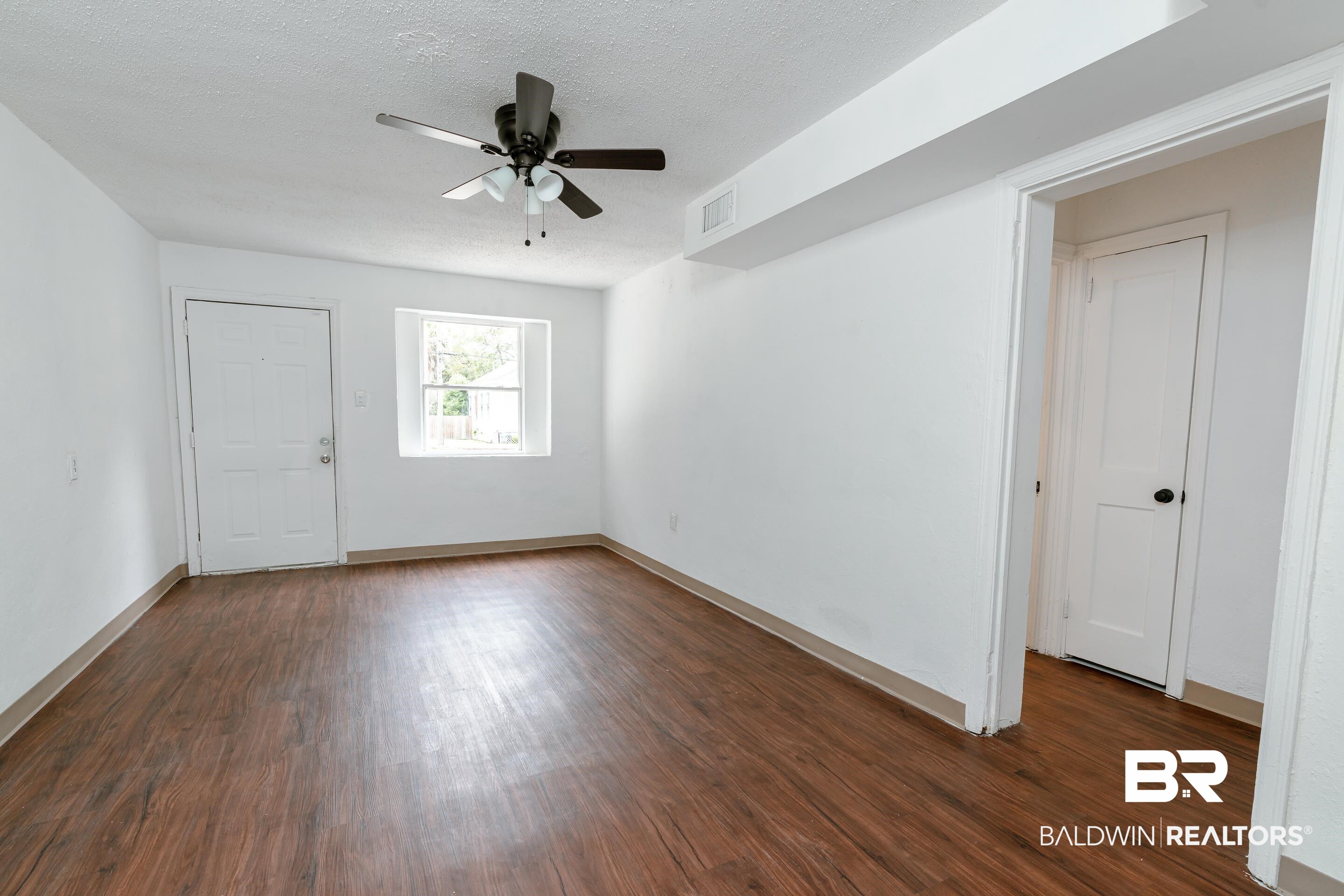 163 Everett Street Mobile, AL 36604 - Photo 8 of 20
