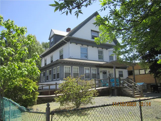 $1,450 | 1732 Broad Street, Unit 4, Cranston, RI 02905