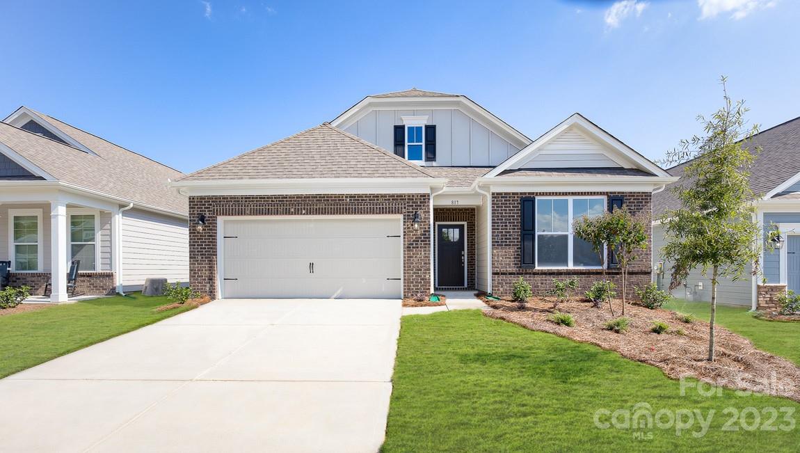 392 Fox Cove Road Hendersonville, NC 28792 - Photo 1 of 12 Gallery Image 1