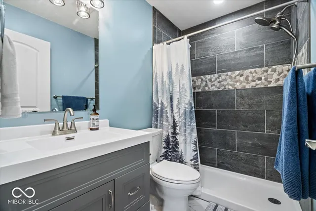 $299,900 | 4229 Trace Wood Drive, Indianapolis, IN 46254