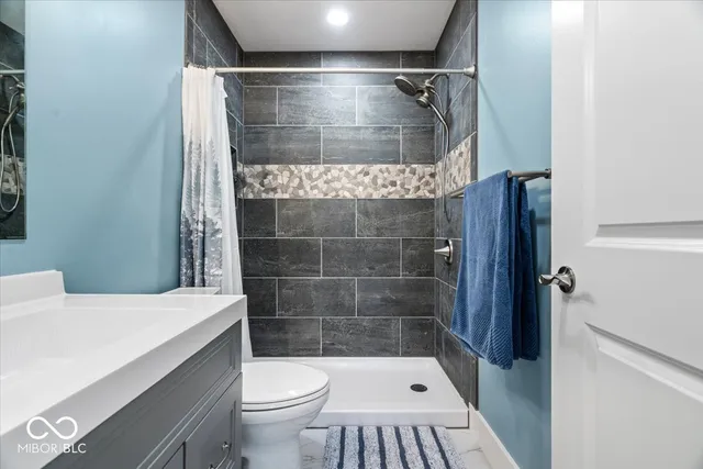 $299,900 | 4229 Trace Wood Drive, Indianapolis, IN 46254