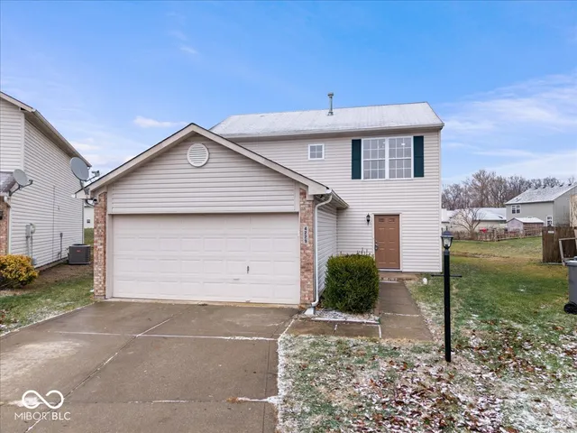 $299,900 | 4229 Trace Wood Drive, Indianapolis, IN 46254