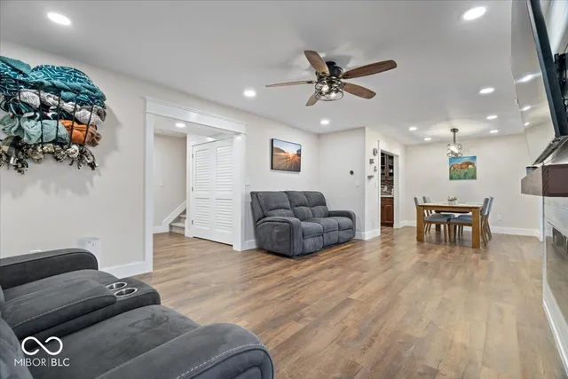 $299,900 | 4229 Trace Wood Drive, Indianapolis, IN 46254