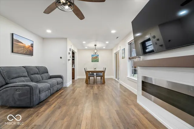 $299,900 | 4229 Trace Wood Drive, Indianapolis, IN 46254