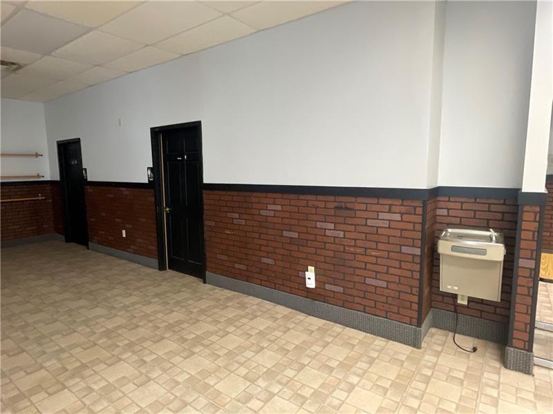 1139 North Main St Extension Butler, PA 16001 - Photo 13 of 19