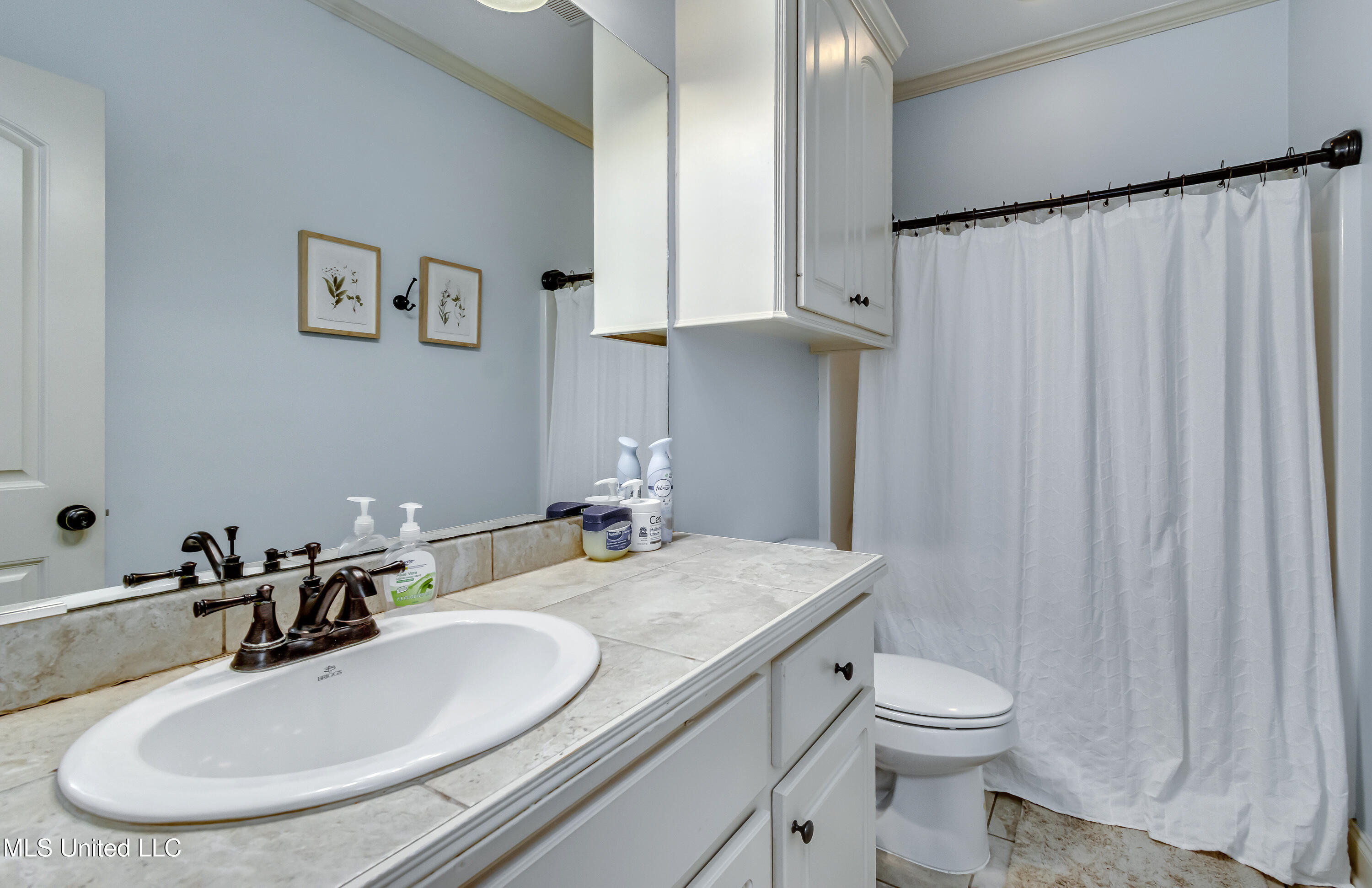 1940 East Ridge Circle Madison, MS 39110 - Photo 10 of 14 1940 East Ridge Cir-44
