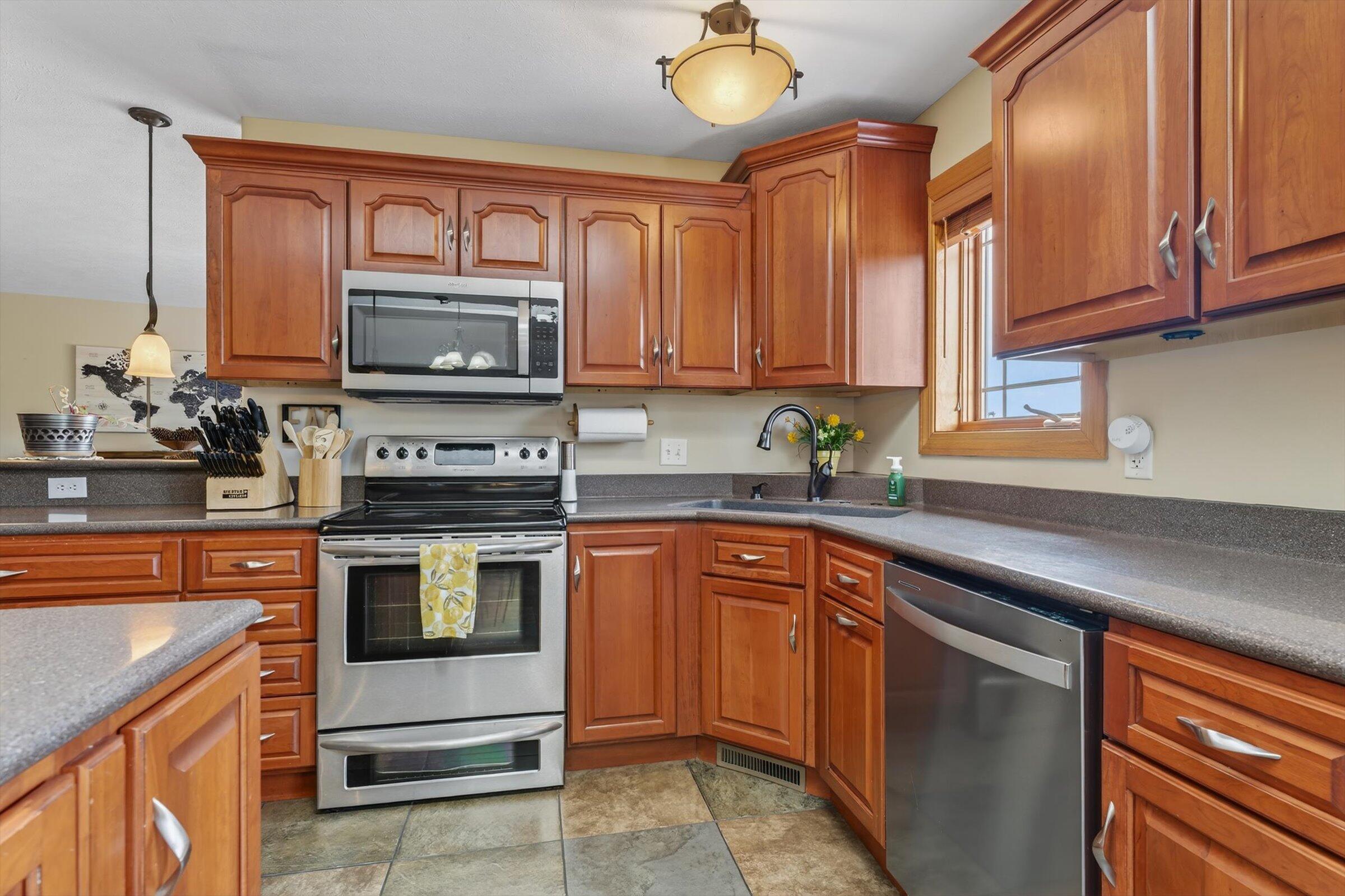 68456 Cassopolis Road Edwardsburg, MI 49112 - Photo 16 of 43 19-a-48