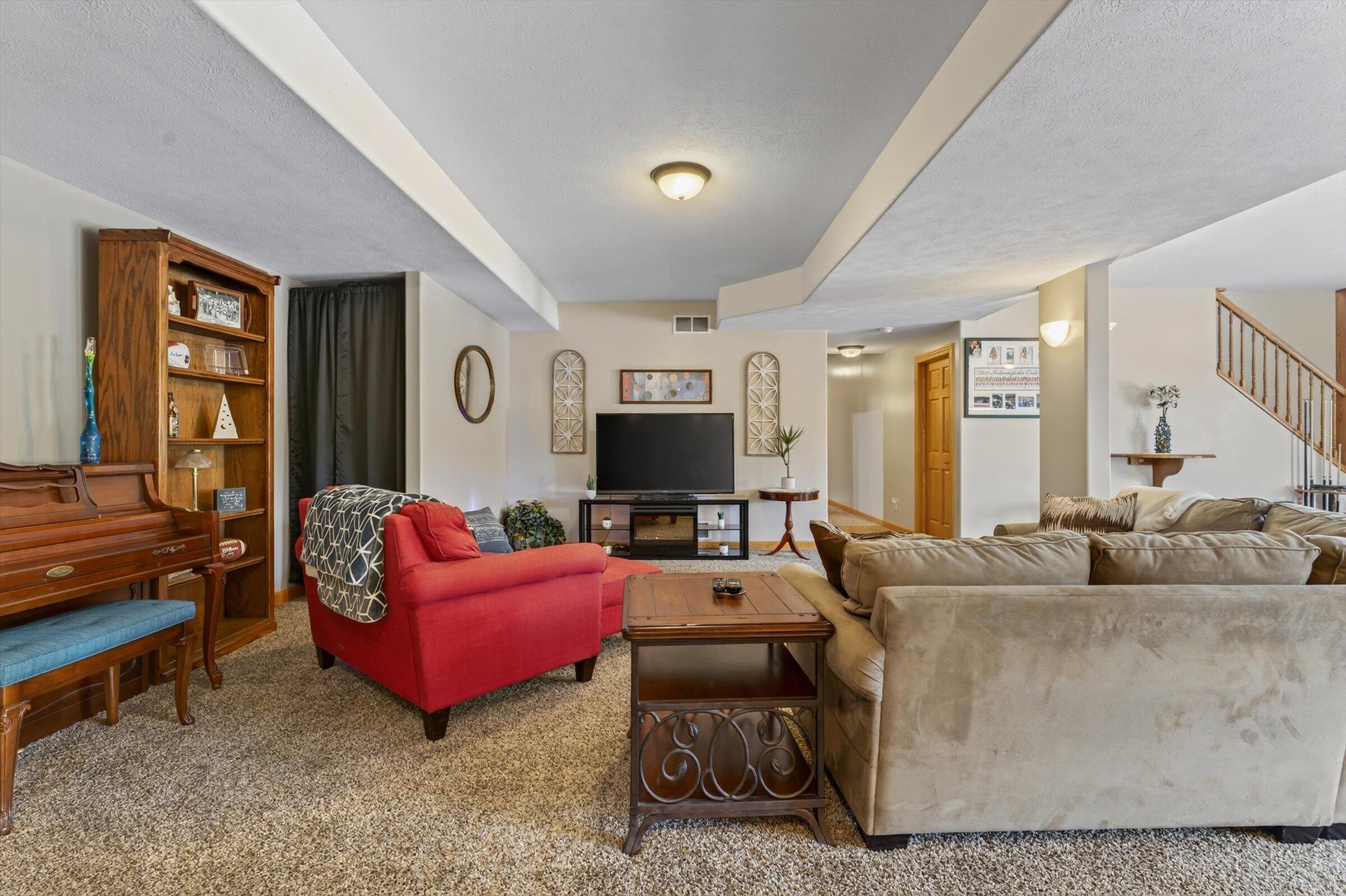 68456 Cassopolis Road Edwardsburg, MI 49112 - Photo 25 of 43 40-a-76