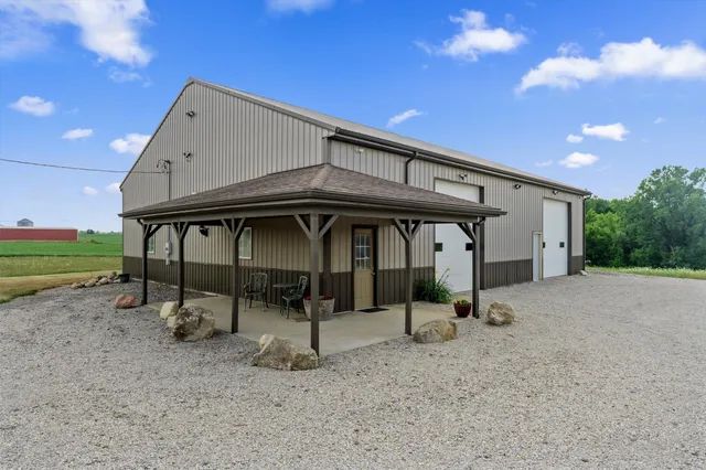 $868,700 | 68456 Cassopolis Road, Edwardsburg, MI 49112