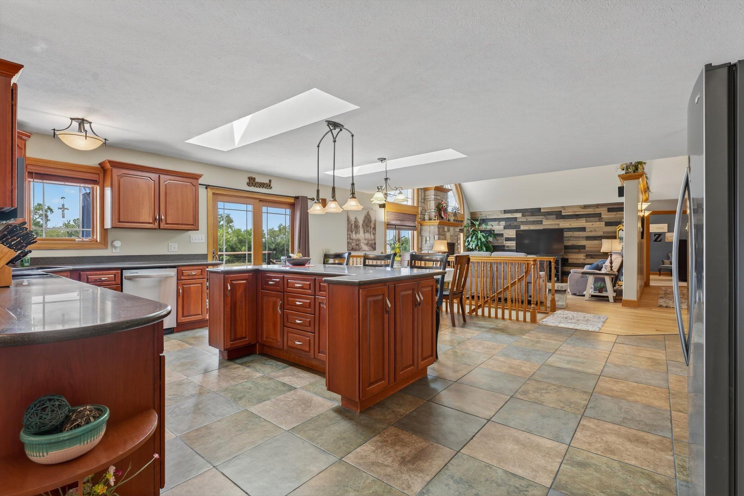 68456 Cassopolis Road Edwardsburg, MI 49112 - Photo 7 of 43 20-a-50