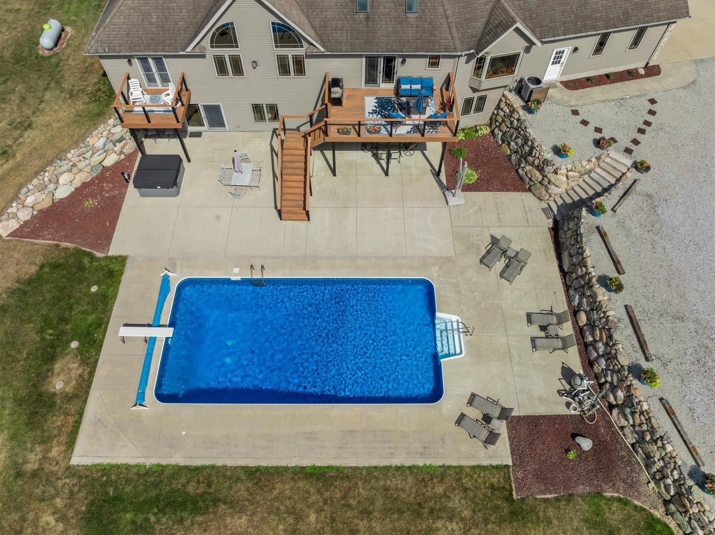 68456 Cassopolis Road Edwardsburg, MI 49112 - Photo 9 of 43 70-a-111