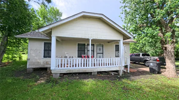 $999,000 | 4810 South Acres Drive, Houston, TX 77048