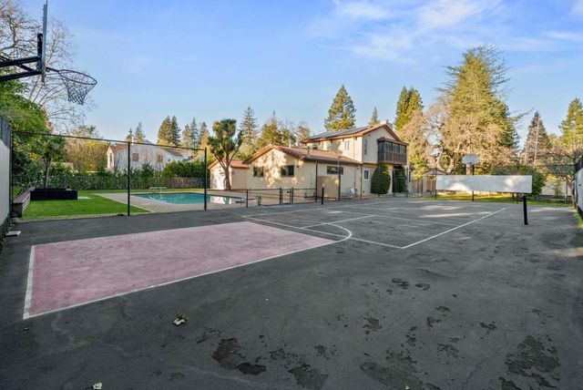 a view of a basketball court
