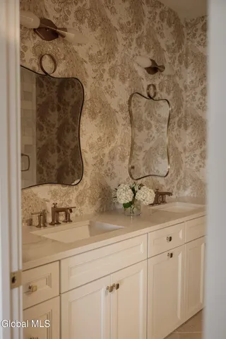 $1,599,000 | 105 Moose Grove Run, Indian Lake, NY 12842