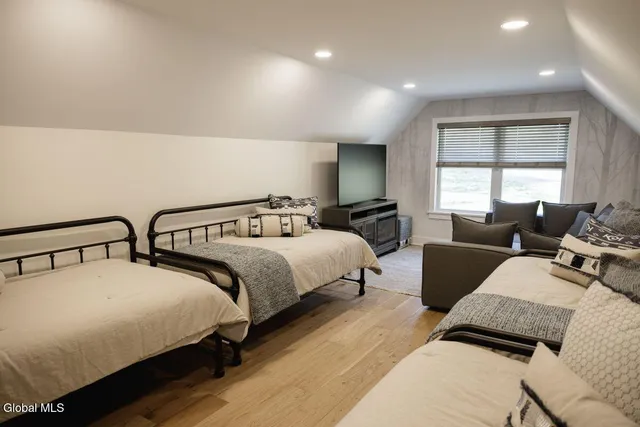 $1,599,000 | 105 Moose Grove Run, Indian Lake, NY 12842