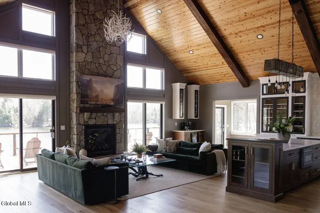 $1,599,000 | 105 Moose Grove Run, Indian Lake, NY 12842