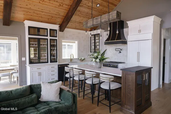 $1,400,000 | 105 Moose Grove Run, Indian Lake, NY 12842