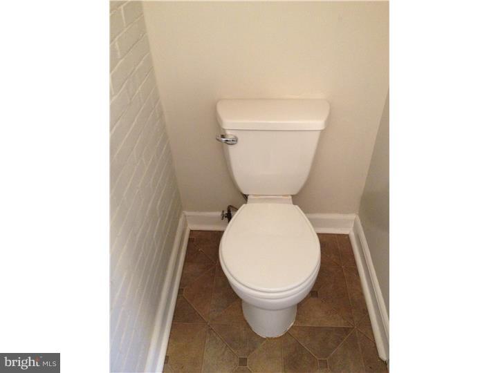 220 West Tabor Road Philadelphia, PA 19120 - Photo 23 of 24 Bathroom