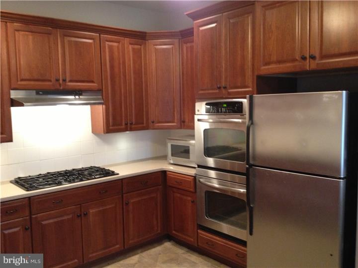 220 West Tabor Road Philadelphia, PA 19120 - Photo 9 of 24 Kitchen