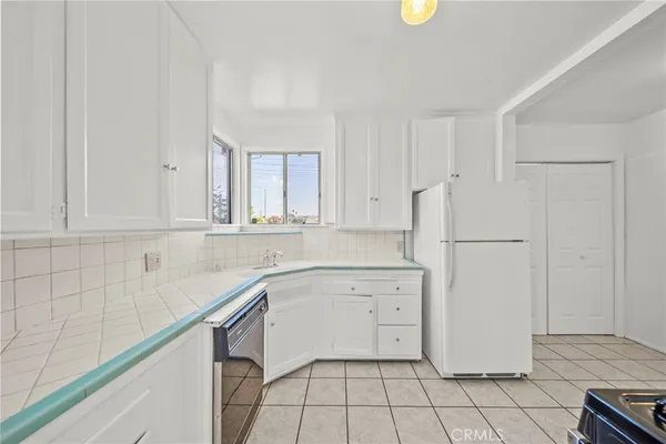 $699,000 | 6962 Gale Avenue, Long Beach, CA 90805