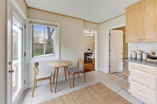 $355,900 | 1149 North Hickory Avenue, Arlington Heights, IL 60004