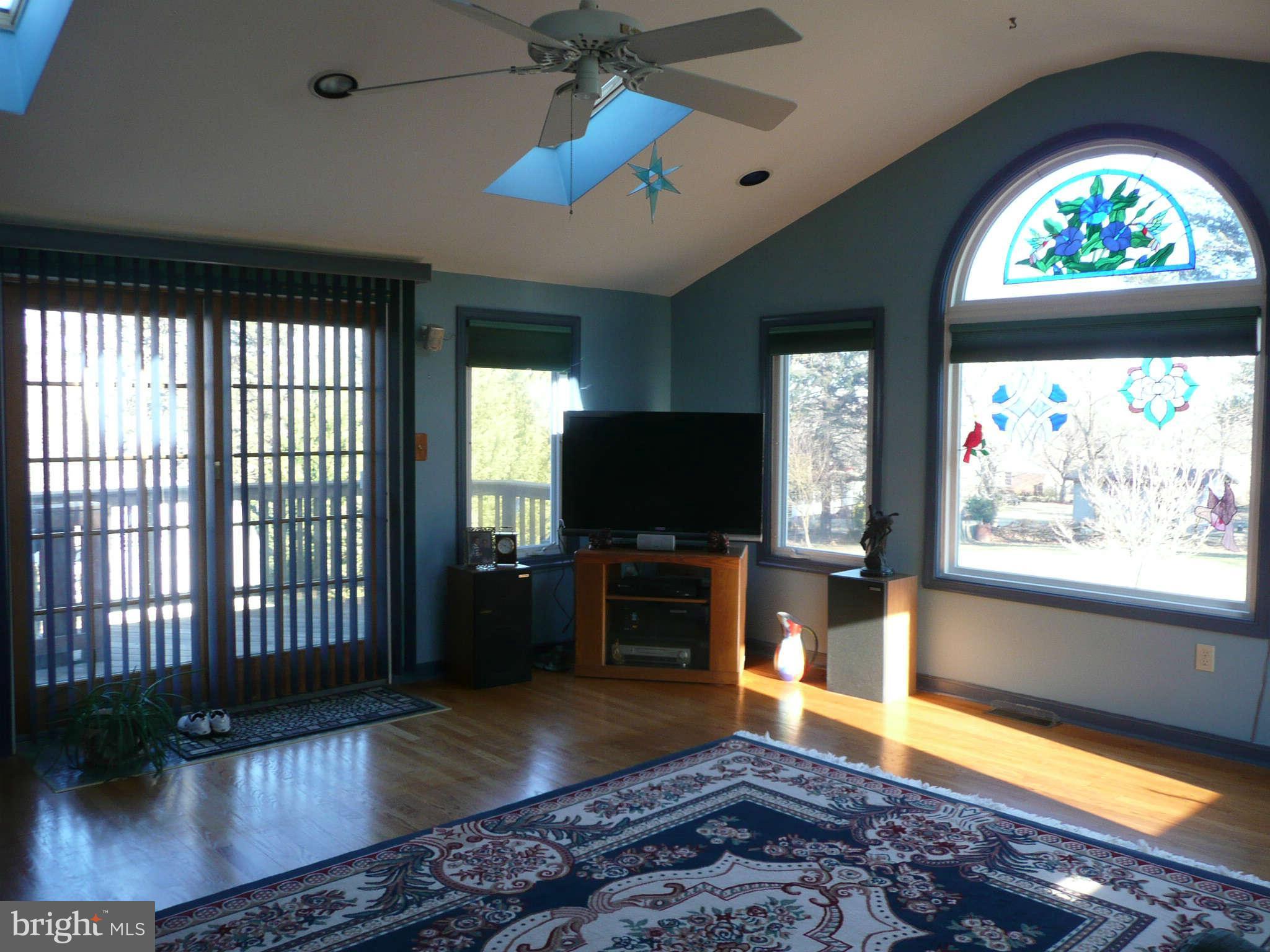 2945 Roderick Road Frederick, MD 21704 - Photo 5 of 30 Family Room