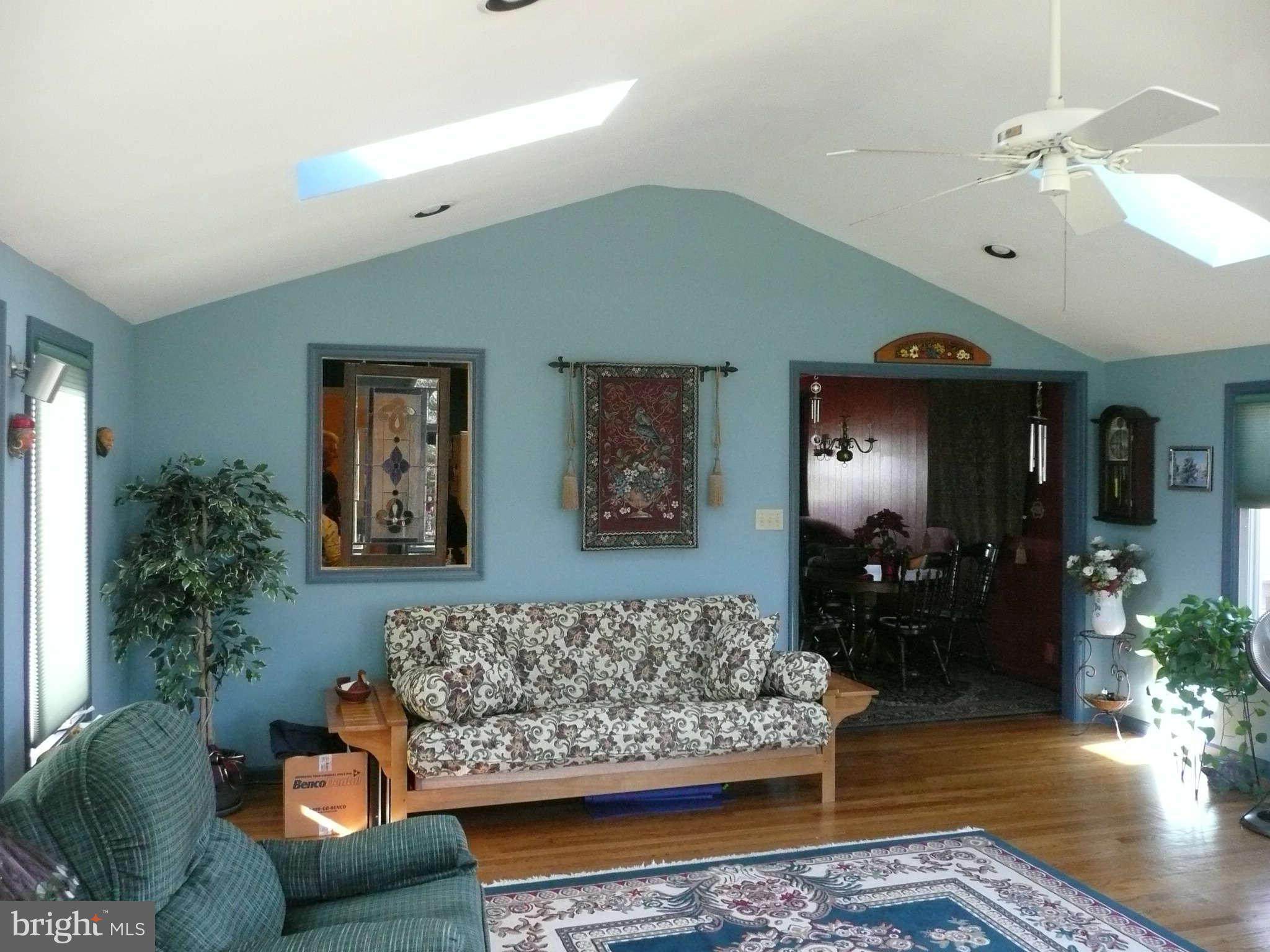 2945 Roderick Road Frederick, MD 21704 - Photo 6 of 30 Family Room