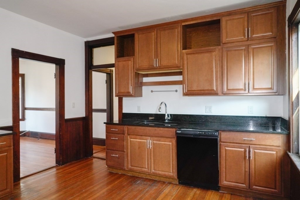 11 East Milton Road Brookline, MA 02445 - Photo 3 of 19 Gallery Image 3