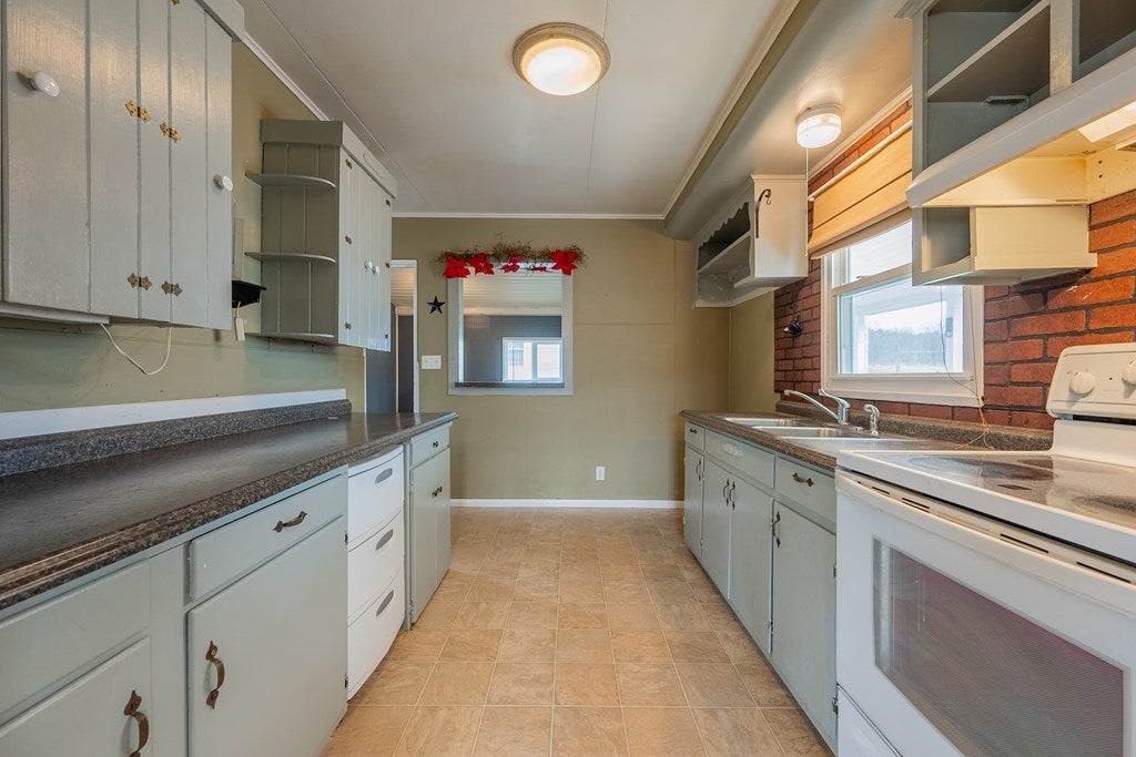 2172 Wilderness Road Bland, VA 24315 - Photo 15 of 73 Gallery Image 15