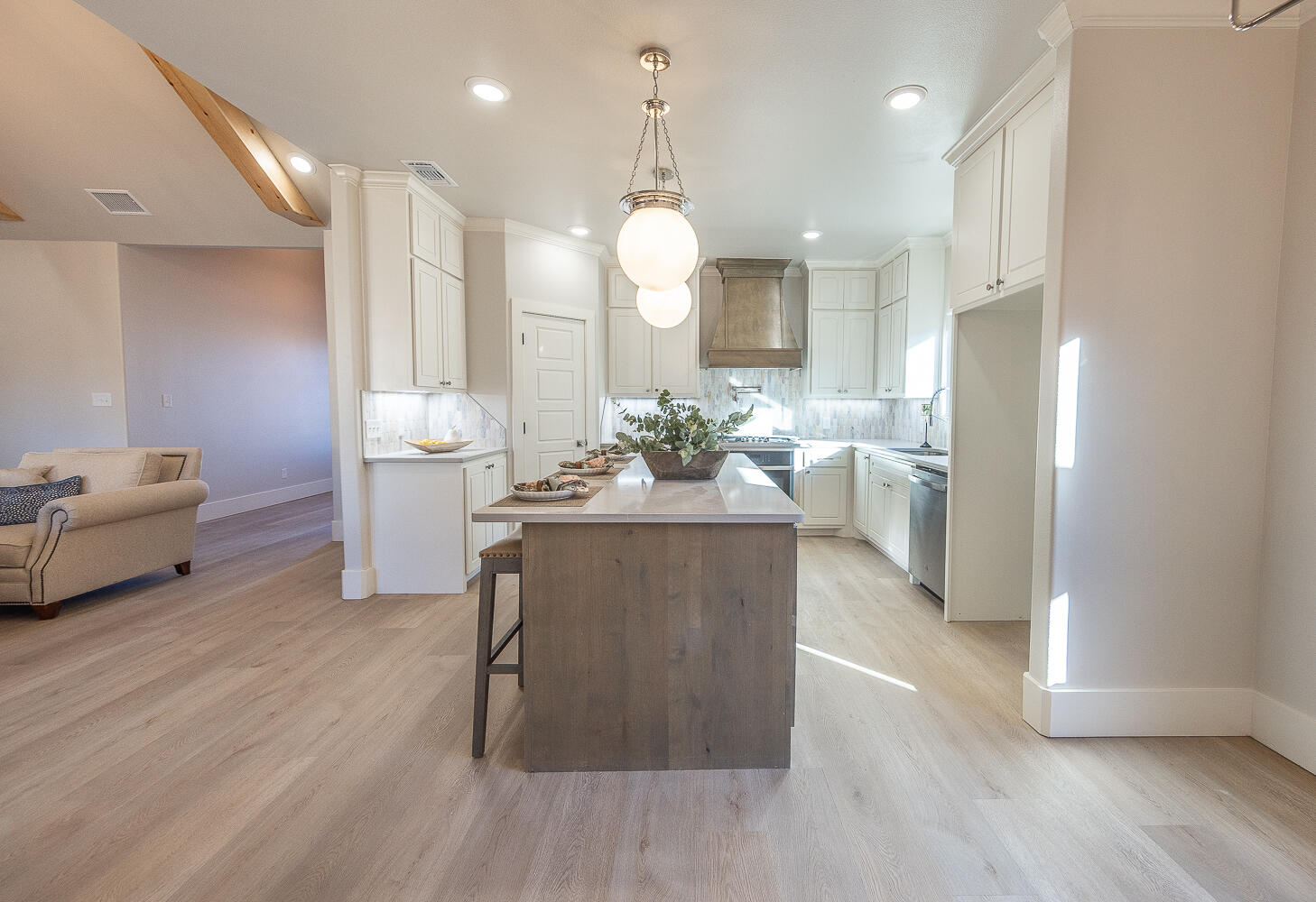 3607 143rd Street Lubbock, TX 79423 - Photo 9 of 35 2L9A9391