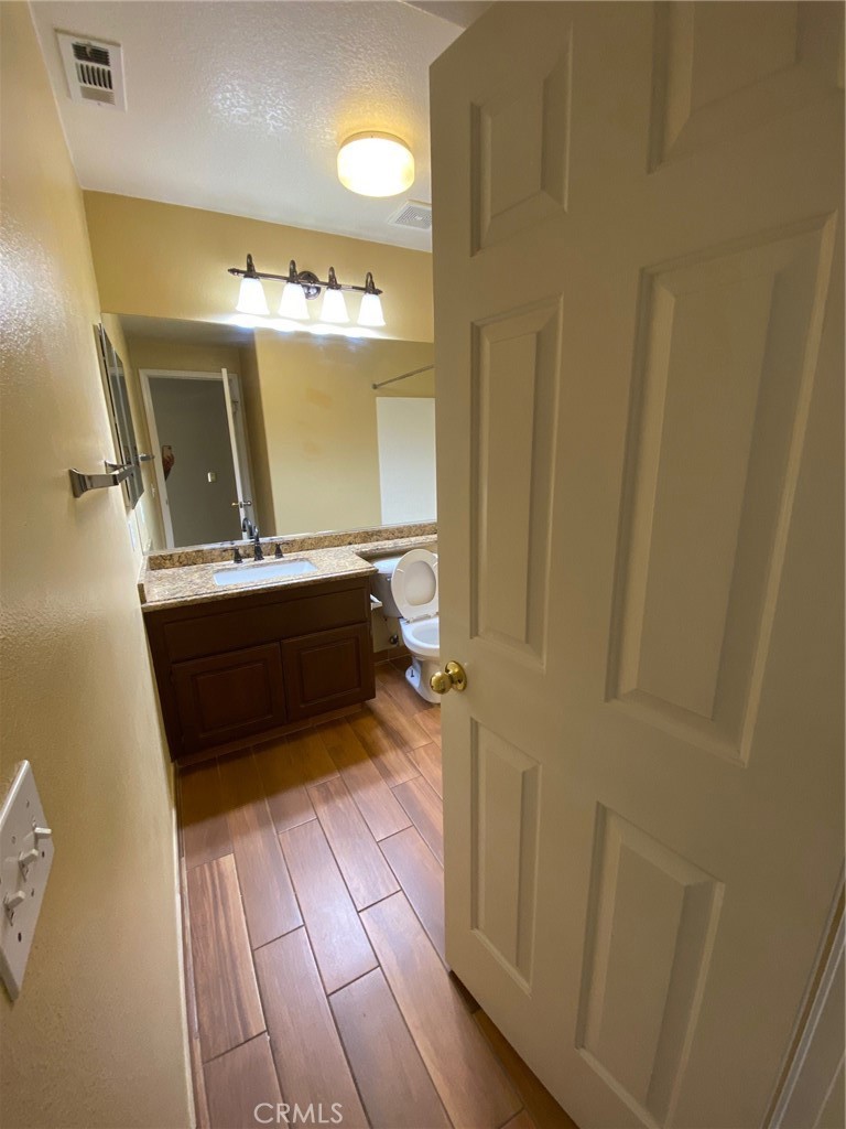 40493 Chantemar Way Temecula, CA 92591 - Photo 6 of 14 Downstairs full bath