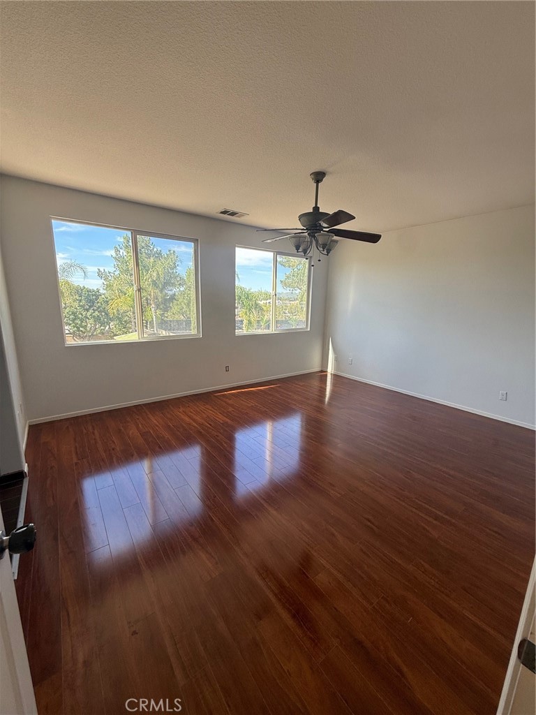 40493 Chantemar Way Temecula, CA 92591 - Photo 8 of 15 Master bedroom