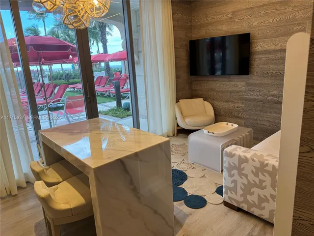 $3,990,000 | 17901 Collins Avenue, Unit BC 5, Sunny Isles Beach, FL 33160