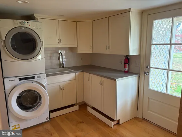 $2,300 | 3842 Old Easton Road, Doylestown, PA 18902