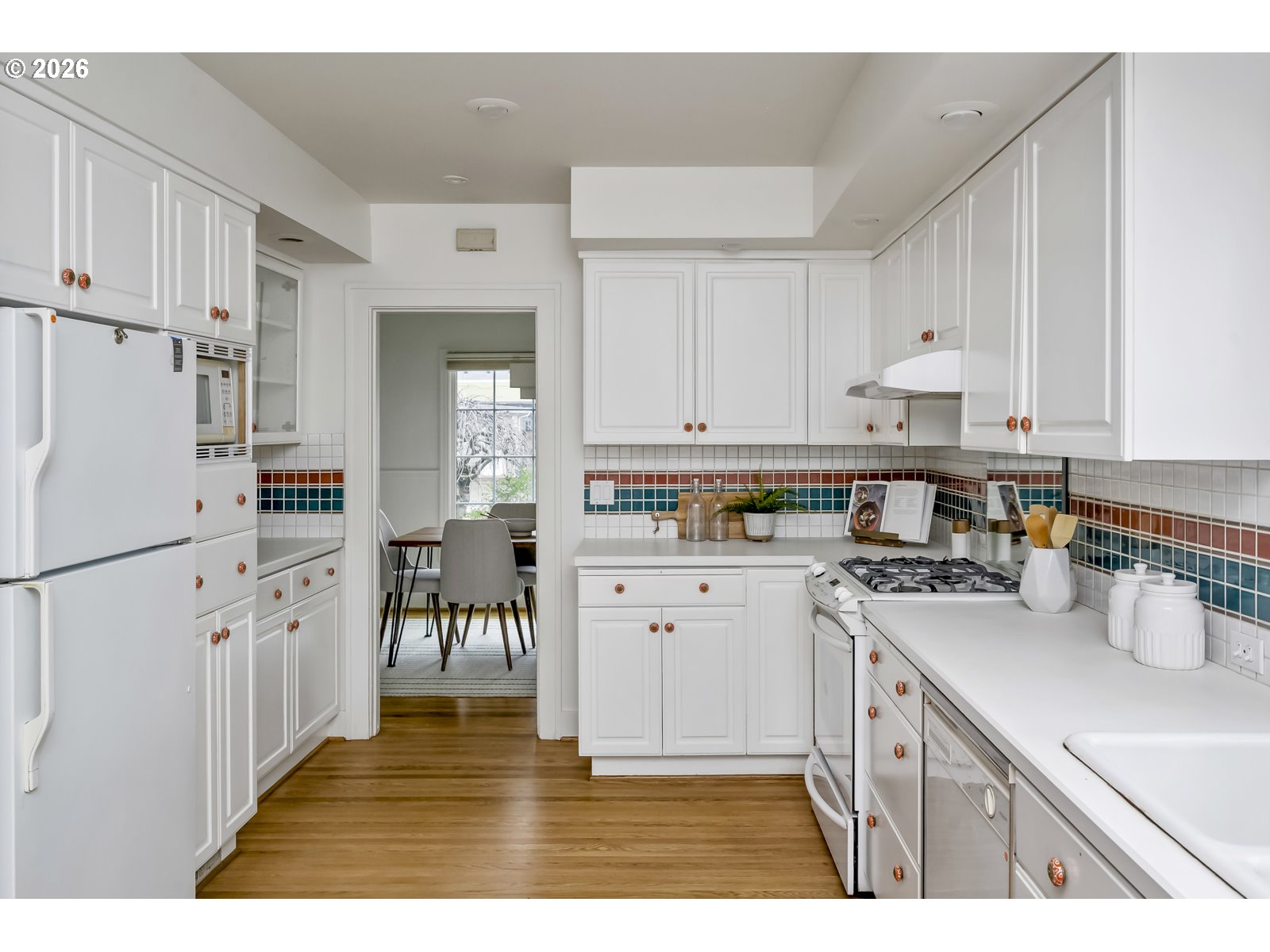 2826 Northeast 61st Avenue Portland, OR 97213 - Photo 15 of 48 Kitchen