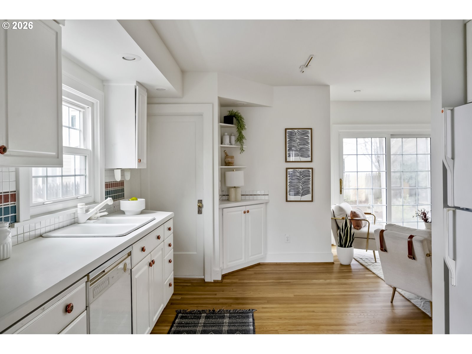 2826 Northeast 61st Avenue Portland, OR 97213 - Photo 18 of 48