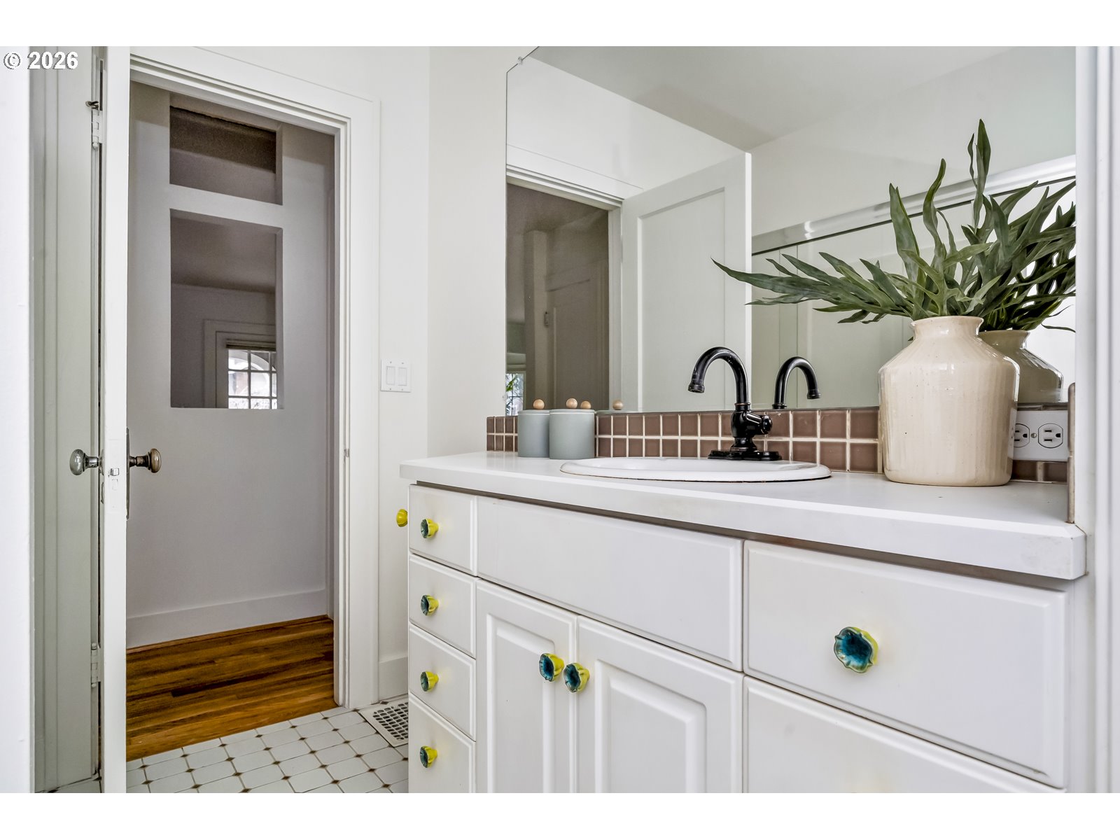 2826 Northeast 61st Avenue Portland, OR 97213 - Photo 25 of 48 Bathroom