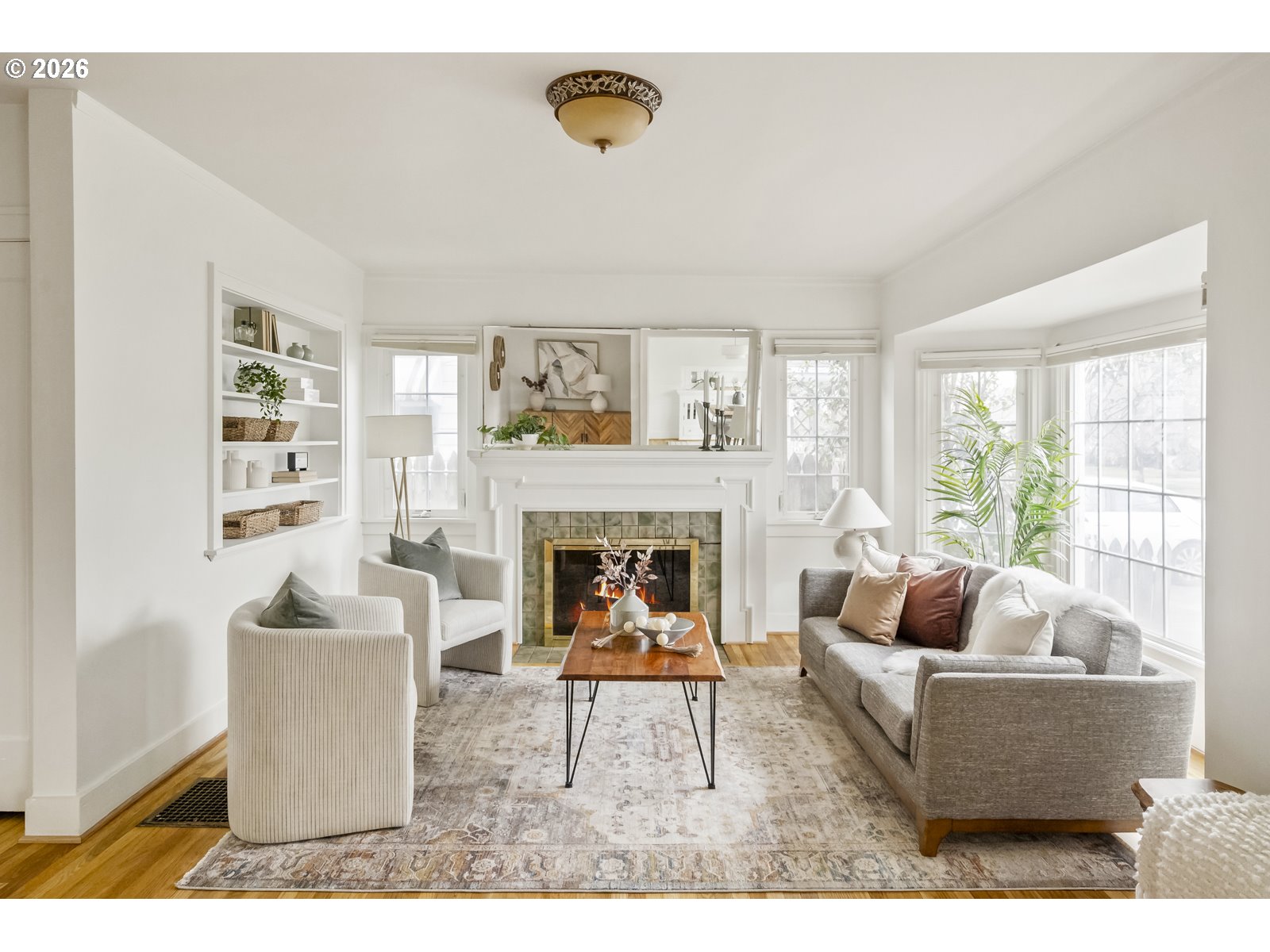 2826 Northeast 61st Avenue Portland, OR 97213 - Photo 6 of 48 Living Room